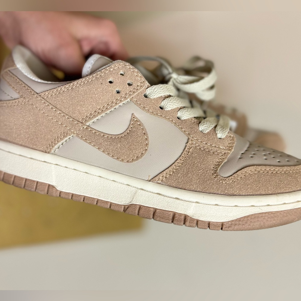Nike dunks size 6.5